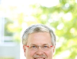 Sennheiser bietet Support für Anwender bei Umstellung auf neue Frequenzbereiche Ties-Christian Gerdes (Foto: Sennheiser)