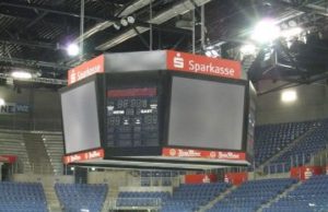 Movecat-Kettenzüge im Königpalast Krefeld Videotechnik im Königpalast mit Kettenzügen von Movecat