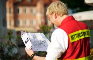 Faltfolder hilft Einsatzkräften bei Großveranstaltungen Faltfolder hilft Einsatzkräften bei Großveranstaltungen