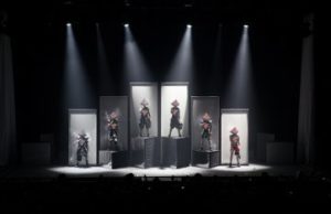 Philips Vari*Lite und MA Lighting bei Deichkind Deichkind_Neu