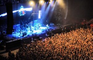 Nightwish mit Shure UHF-R und PSM 1000 Nightwish mit Shure UHF-R und PSM 1000