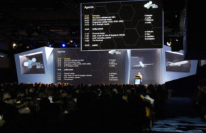 Airbus inszeniert Symposium mit Projection-Mapping von Ventuz