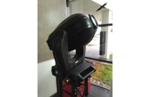 satis&fy baut Materialpark mit Movinglights von VariLite aus