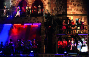 Philips Showline illuminiert das „Aschenputtel“ beim Marbuger Theatersommer