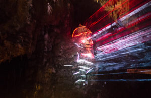 HB-Laser installiert Multimediatechnologien in Tropfsteinhöhle