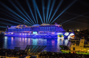 Björn Herrmann mit MA, Clay Paky und Robert Juliat bei der AIDAprima Taufe