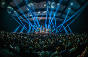 Meyer Sound LEO Family Support für Lukas Graham