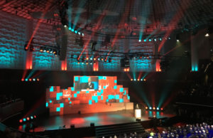 SGM G-4 als Frontlicht beim Opening der Hannover Messe 2017