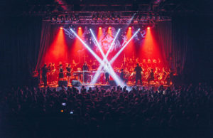 Sängerin Mine konzipiert Konzert rund um Allen & Heath dLive System