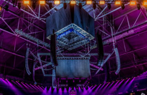 Große JBL-Installation für PUR & Friends auf Schalke