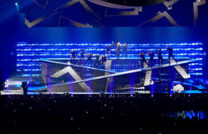 LeRoy Bennett nimmt 500 GLP Lampen mit auf Lady Gaga Tour