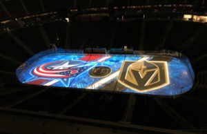 Christie Equipment für Mappings in Eishockey-Arena