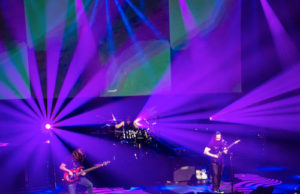 High End Systems SolaHyBeams für G3- Tour