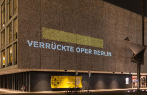 Christie-Equipment projiziert auf die Deutsche Oper Berlin