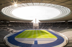 Dynacord IPX-Verstärker als Festinstallation im Berliner Olympiastadion