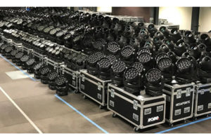 Zahlreiche Scheinwerfer von Robe im Mietpark von CGS Dry Hire