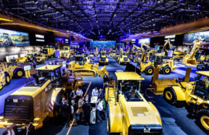 schoko pro mit Caterpillar auf der bauma