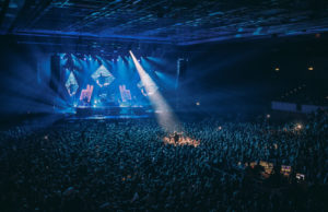 Ambion kauft Followspot-Systeme von Robe