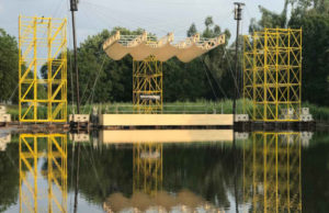 Megaforce baut Replik der Woodstock-Bühne