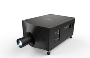 Christie Griffyn 4K32-RGB Projektor für Festinstallationen