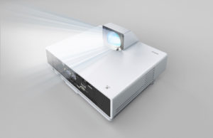 Weitere Epson Projektoren mit Laserlichtquelle