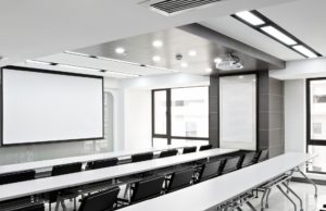 Shure Webinar „Audiotechnik im Hochschulsektor“ Seminarraum (Foto: Shure)