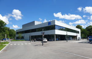 MCI stattet BR Servicecenter mit Medientechnik aus