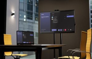 Display-Komplettlösung für Tagungsräume von Sharp/NEC