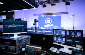 Karlsruher SC mit Events im Showroom von multi-media systeme Mitgliederversammlung des KSC bei multi-media systeme (Fotos: Karlsruher SC/GES/multi-media systeme)