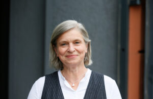 DEAplus-Chefin beendet Engagement bei Bildungsinstitut