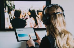 TMT31: Fraunhofer IDMT stellt Lösungen für Sprachverständlichkeit vor (Foto: Fraunhofer IDMT/Anika Bödecker)