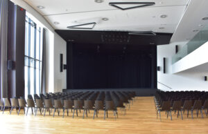 Ingenia Set-up beschallt generalsanierte Stadthalle