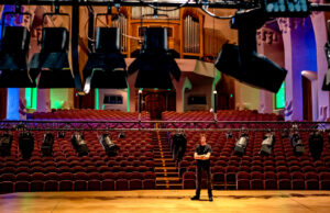 Chauvet Movingheads beleuchten Faust Neuinszenierung