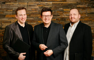 Erweiterte Geschäftsleitung bei Babbel & Haeger Tobias Hemmersbach, Gerhard Babbel und Sven Meyer (von links, Foto: Babbel & Haeger)