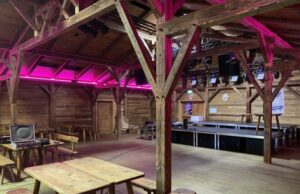 Neue Eventlocation „Almhütte“ setzt auf dBTechnologies Eventlocation „Almhütte“ (Fotos: dBTechnologies)