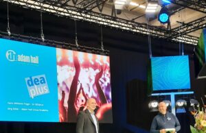 DEAplus und Adam Hall Group präsentieren PROseminare 2022 Vorstellung bei der Prolight + Sound (Foto: DEAplus)