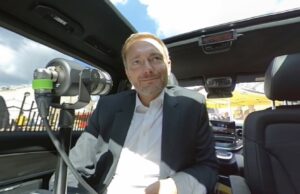 Gebhardtmedia und Røde realisieren mobiles Podcast Studio