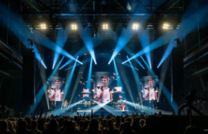 Elation und ArKaos Equipment im Toureinsatz