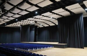 Energieeffizientes Arbeitslicht für die Stadthalle Cottbus