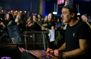 Andi Zwirchmair im FOH (Foto: Philipp Gladsome)