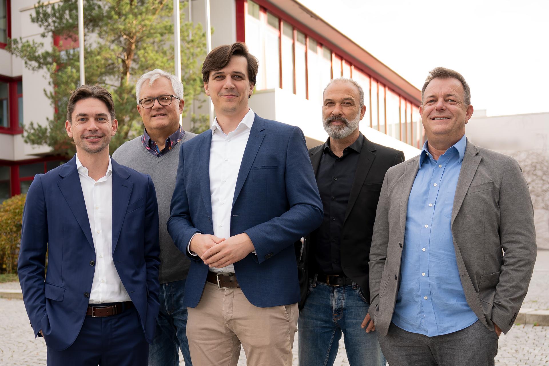 Felix Erdmann, Torsten Jacobs, Christoph Rupieper, Thomas Epple, Jens Gießler (von links, Foto: Neumann&Müller)