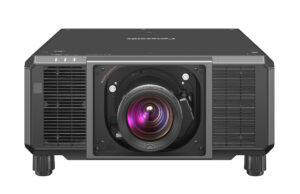 Lang AG investiert in 100 neue Panasonic Projektoren Modell der RQ25K-Serie (Foto: Panasonic)