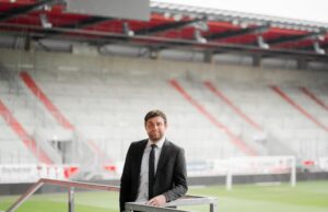 Jahnstadion Regensburg wählt Beleuchtungsanlage von Gantom