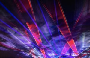 NicLen nimmt Show-Laser ins Dry-Hire-Angebot