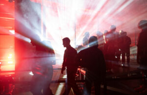 ARTE Concert verwandelt Flughafen Berlin-Tegel in Club-Location TXL Berlin Recordings (Foto: RBB/ARTE , Sina Spitzlei)