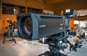 Lang nimmt Fujinon Optik Duvo 25-1000 PL ins Programm