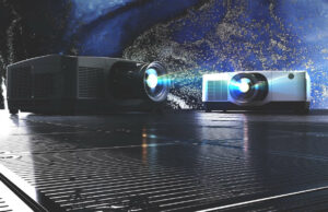 Sharp NEC präsentiert neue filterlose LCD-Installationsprojektoren NEC PA1705UL und NEC PA1505UL (Foto: Sharp NEC Display Solutions Europe GmbH)