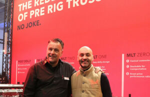 Baltic Production Service BPS wird HOF-Vertriebspartner in Litauen Edwin Duivelaar mit Povilas Leckas (von links, Foto: H.O.F. Alutec)