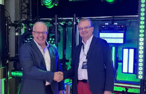 GLP ernennt AV Light zum Exklusiv-Vertrieb in Polen Stefan Wagner mit Rafał Mrzygłocki (von links, Foto: GLP)