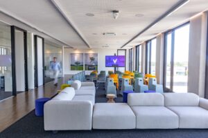 Meeting Lounge in der neuen Firmenzentrale (Foto: visunext/Michael Richter)
